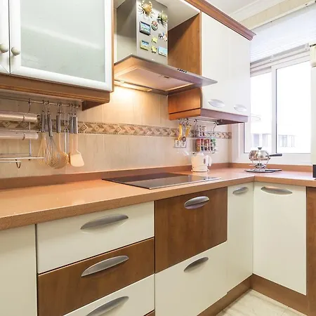 Benyamina Apartment