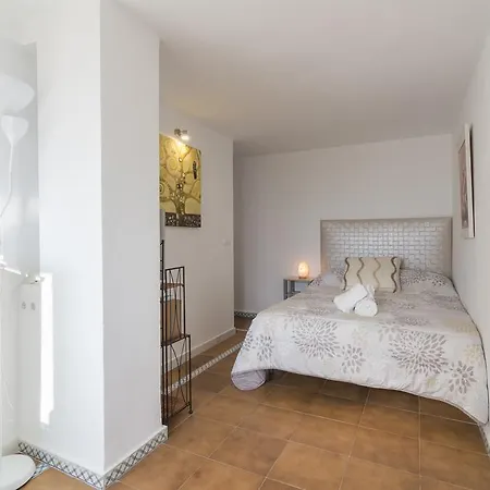 Benyamina Apartment *